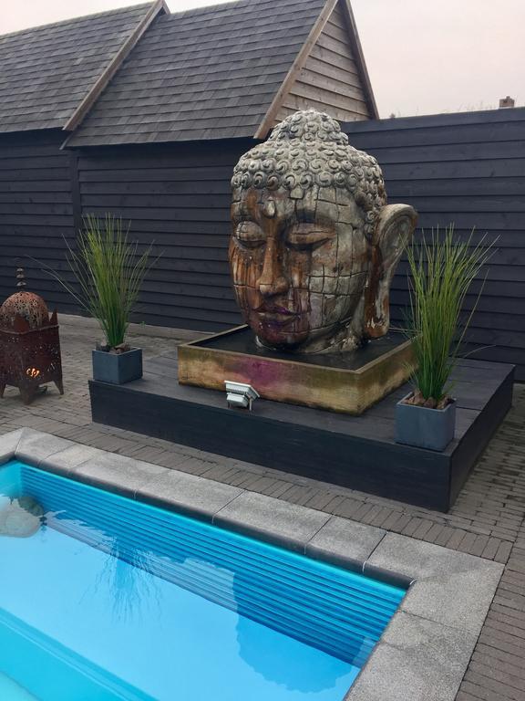 Maison Beau Bed & Breakfast Zonhoven Bagian luar foto