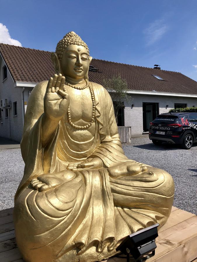 Maison Beau Bed & Breakfast Zonhoven Bagian luar foto